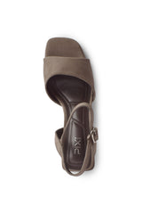 01-5270  Heel Sandal