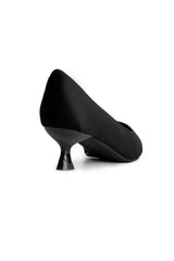 01-5305 Kitten Heel Pumps