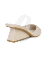 01-5389 Pointed Toe Mule