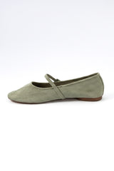 The Clara 01-6063
