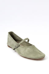 The Clara 01-6063