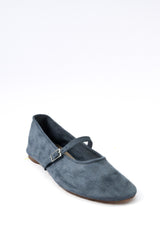 The Clara 01-6063