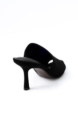 The Bisous 01-6077