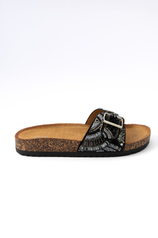 The Sandy Beach 01-6157